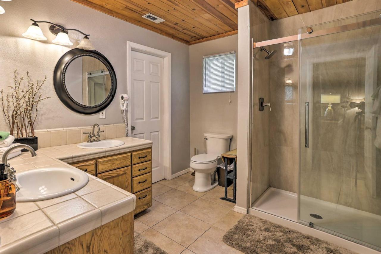 Remodeled Crestline Retreat Walk To Lake Gregory! Luaran gambar