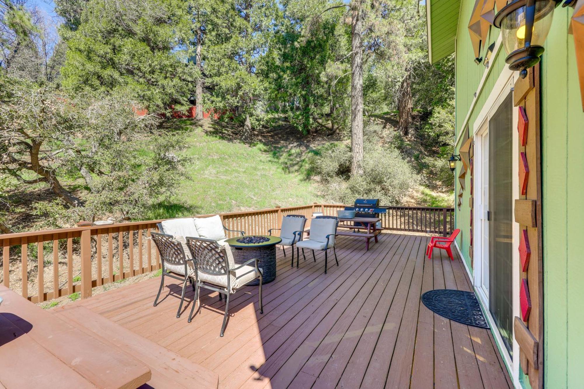 Remodeled Crestline Retreat Walk To Lake Gregory! Luaran gambar