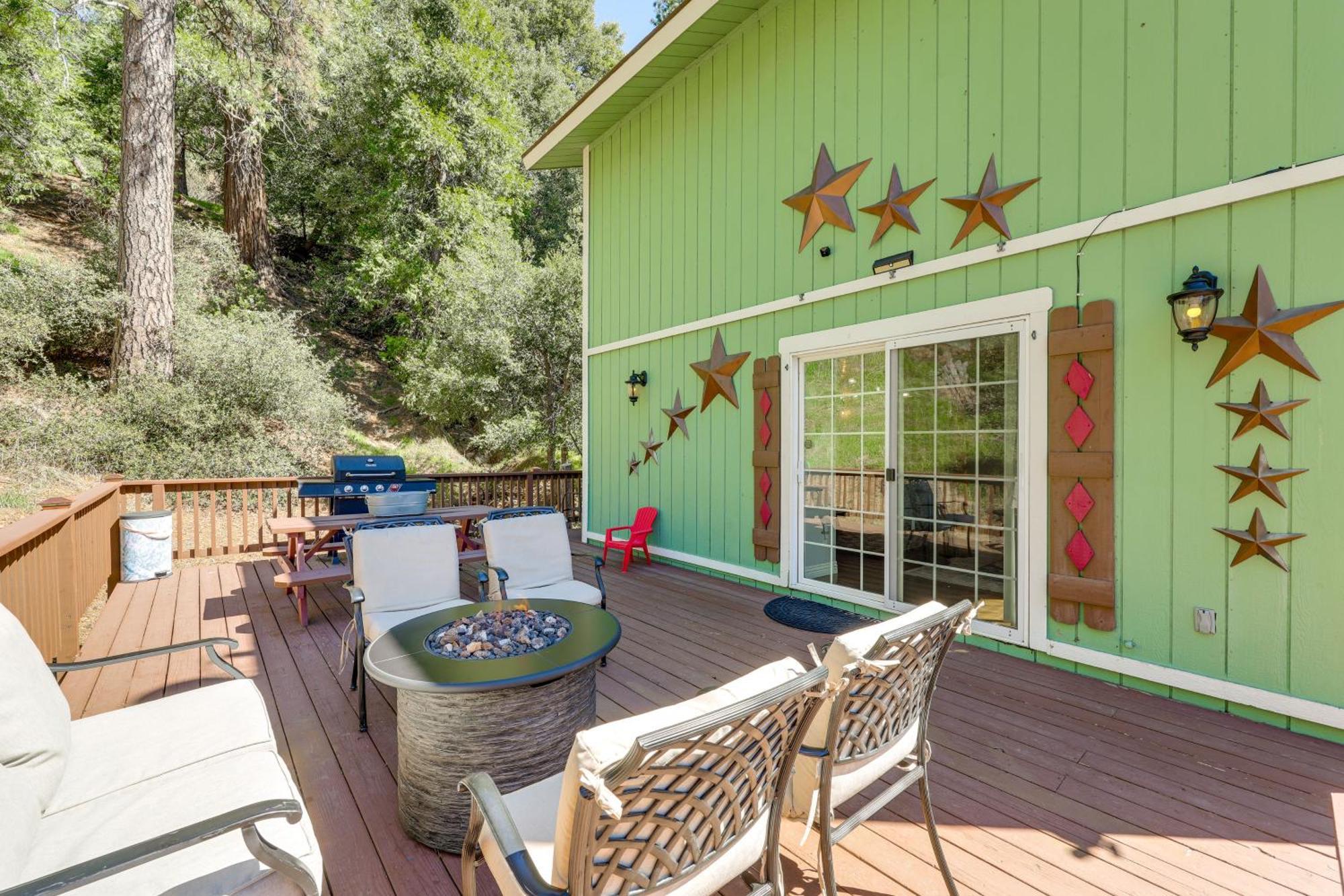 Remodeled Crestline Retreat Walk To Lake Gregory! Luaran gambar