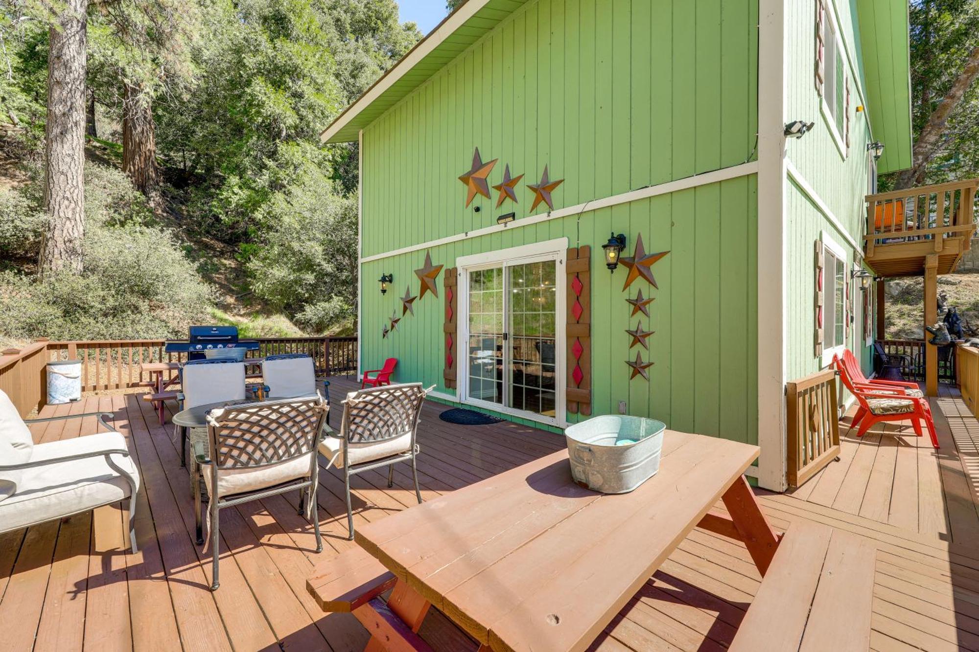 Remodeled Crestline Retreat Walk To Lake Gregory! Luaran gambar